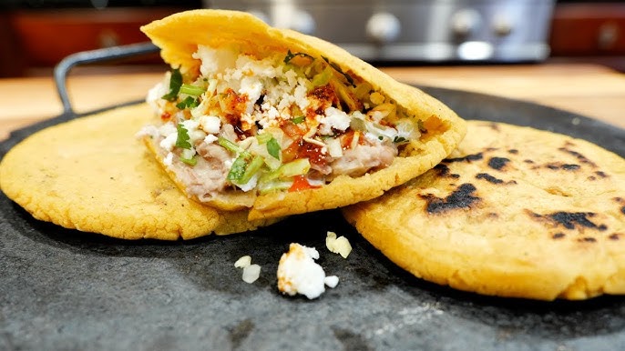 What's the difference between sopes and gorditas?